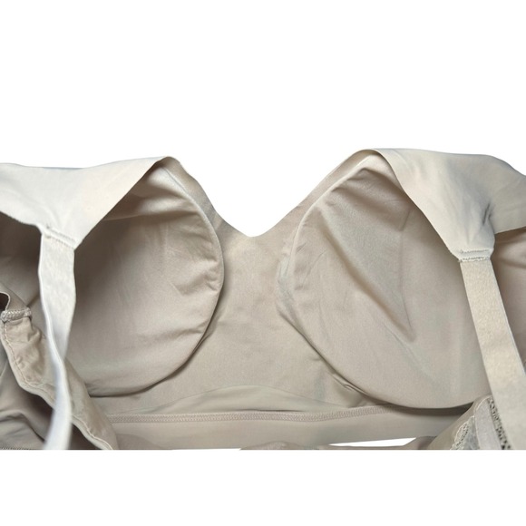 Maurices Womens 3X Tan Lace Racerback Seamless Bralette Molded Cups 180295 - Picture 4 of 4